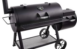 Офсетная коптильня Oklahoma Joe’s Longhorn Offset Smoker — профессиональная стальная коптильня с боковой топкой, решётками и большими колёсами.